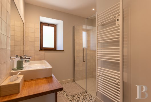 A former 17th-century farmhouse in the shadow of a chateau, in Saint-Alban-Auriolles in the Ardèche - photo  n°15